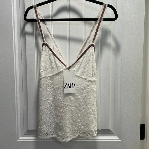 Zara Eyelet Spaghetti Strap Cami w/Lavender Velvet Ribbon Trim. Size Large.  NWT - Picture 2 of 11